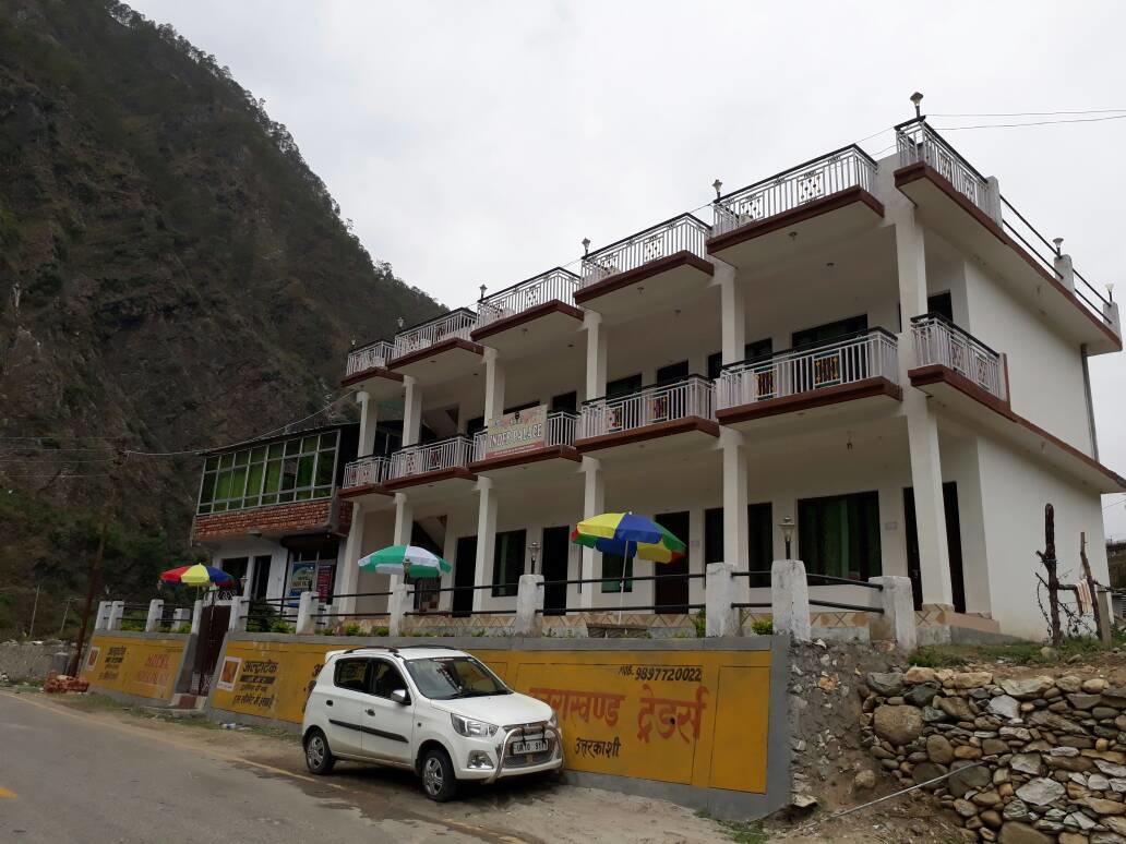 Hotel Inder Place Uttarkashi Ngoại thất bức ảnh